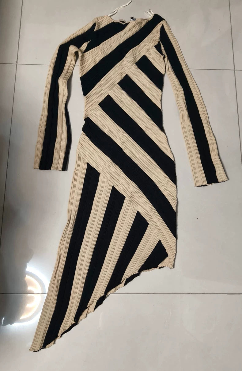 & Other Stories Black and White One-Shoulder Knit Dress