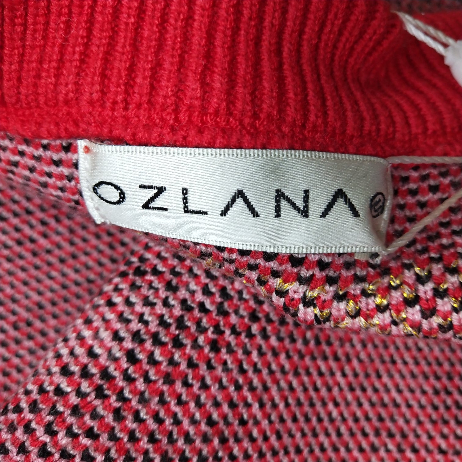 Ozlana scarlet graphic sweater — detail view 6
