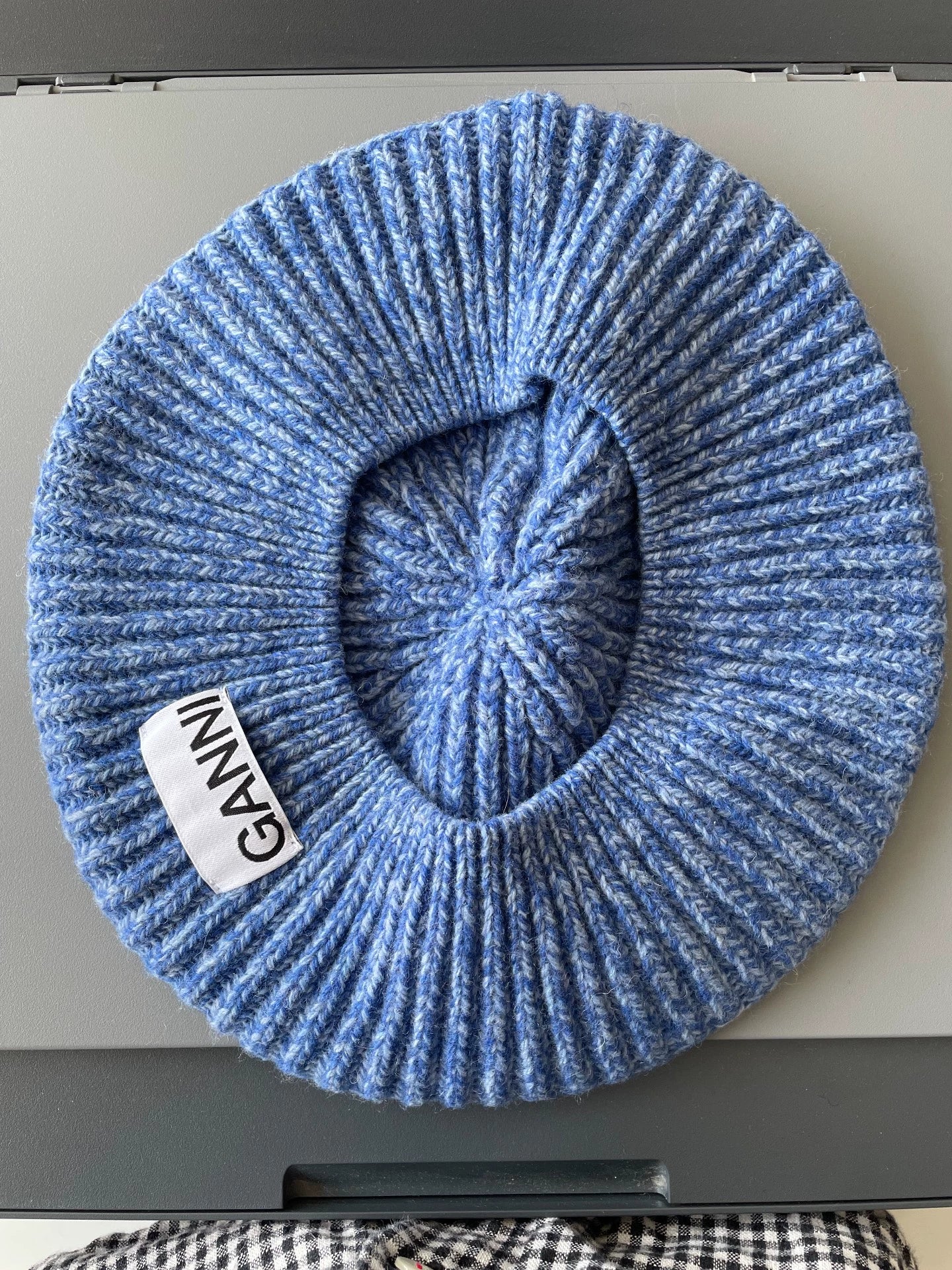 GANNI Blue Wool Beret — front view