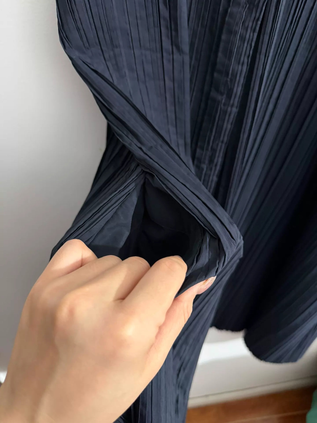 COS Navy Sleeveless Pleated Dress — product detail 5
