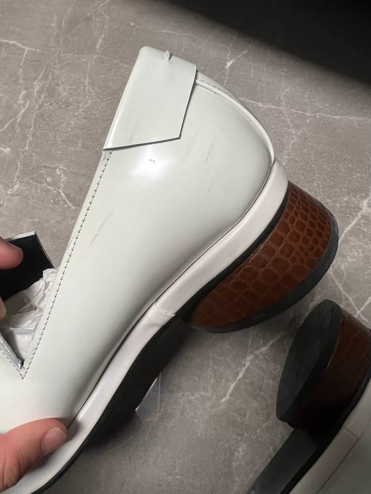 Reike Nen White Leather Ring-Detail Shoes – photograph 3