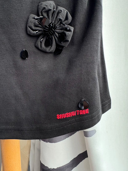 Crystal flower vest detail