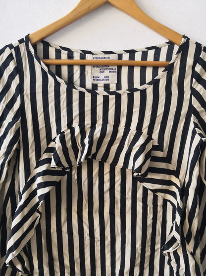 Baum und Pferdgarten Black-and-White Silk Blouse – photograph 2