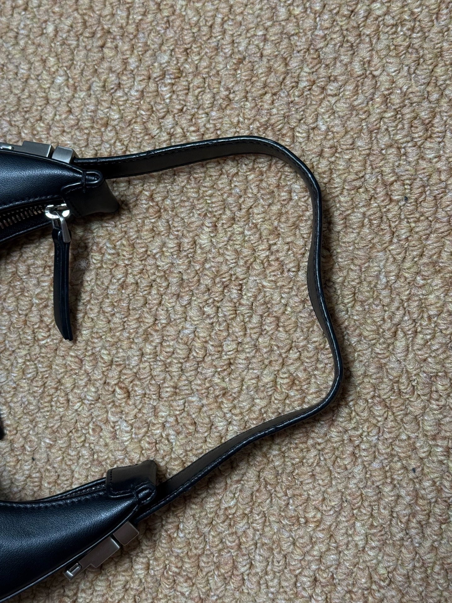 OSOI Black Mini Crescent Bag – photograph 3