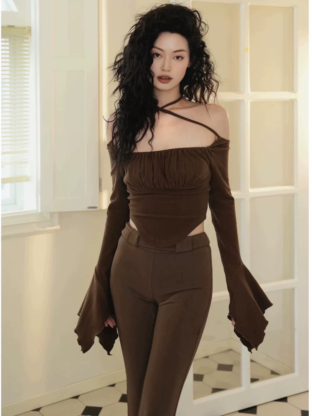 O2i by YangQi Brown Off-Shoulder Top – S — original seller image 1
