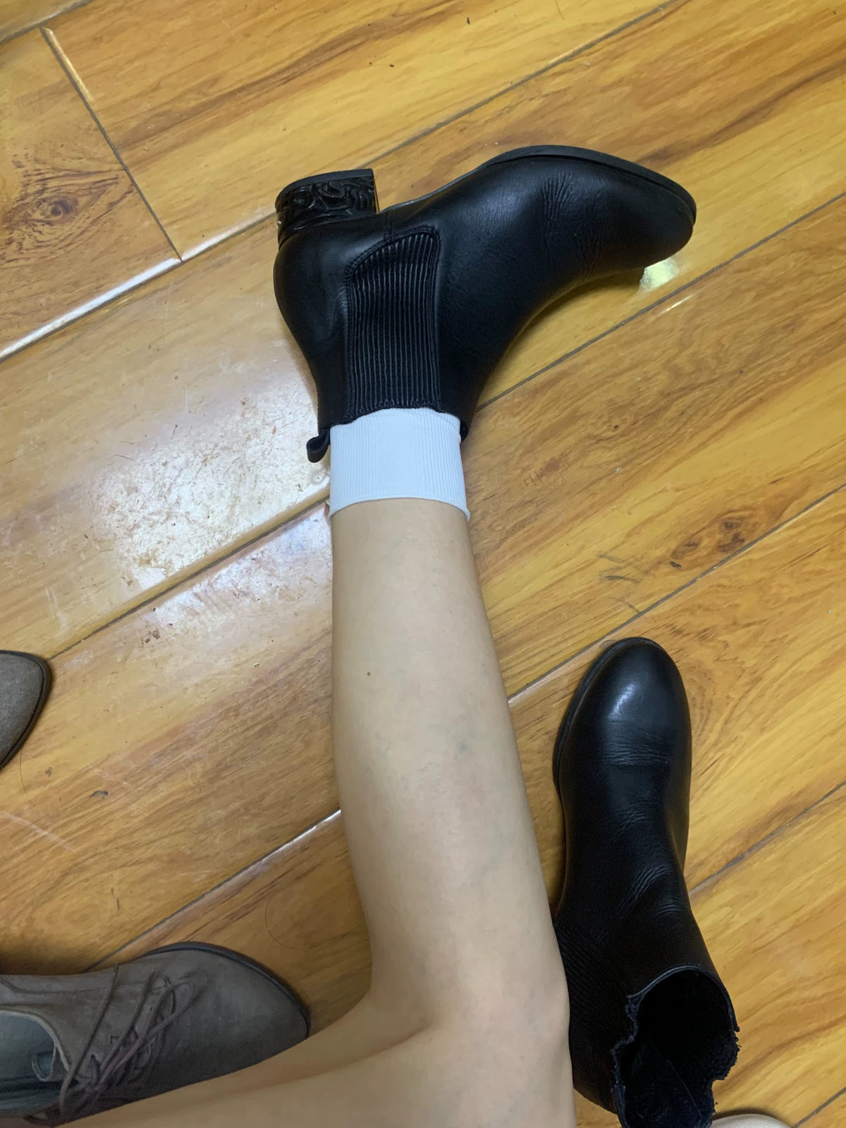 Miista Leather Chelsea Boots with Sculptural Heel – EU 37 — original seller image 2