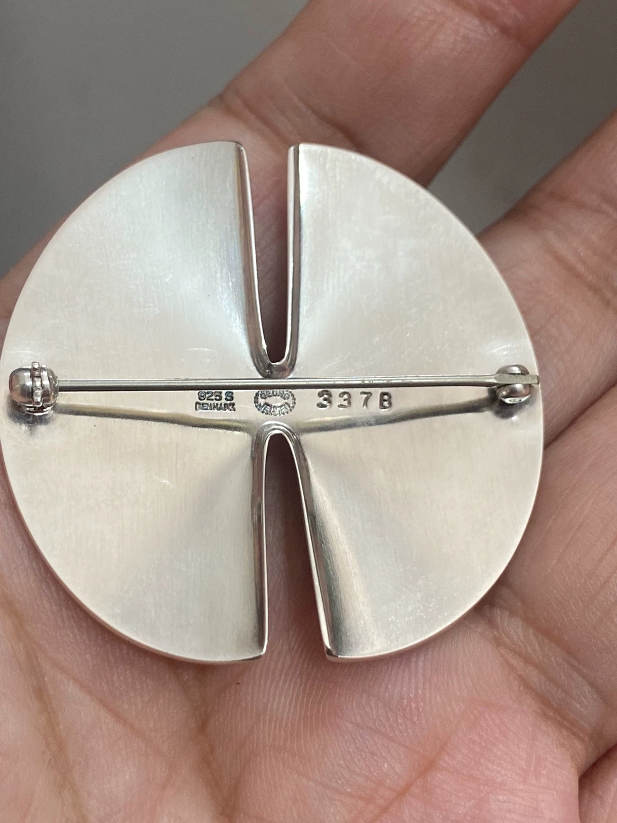 Georg Jensen No. 337B Silver Brooch – photograph 4