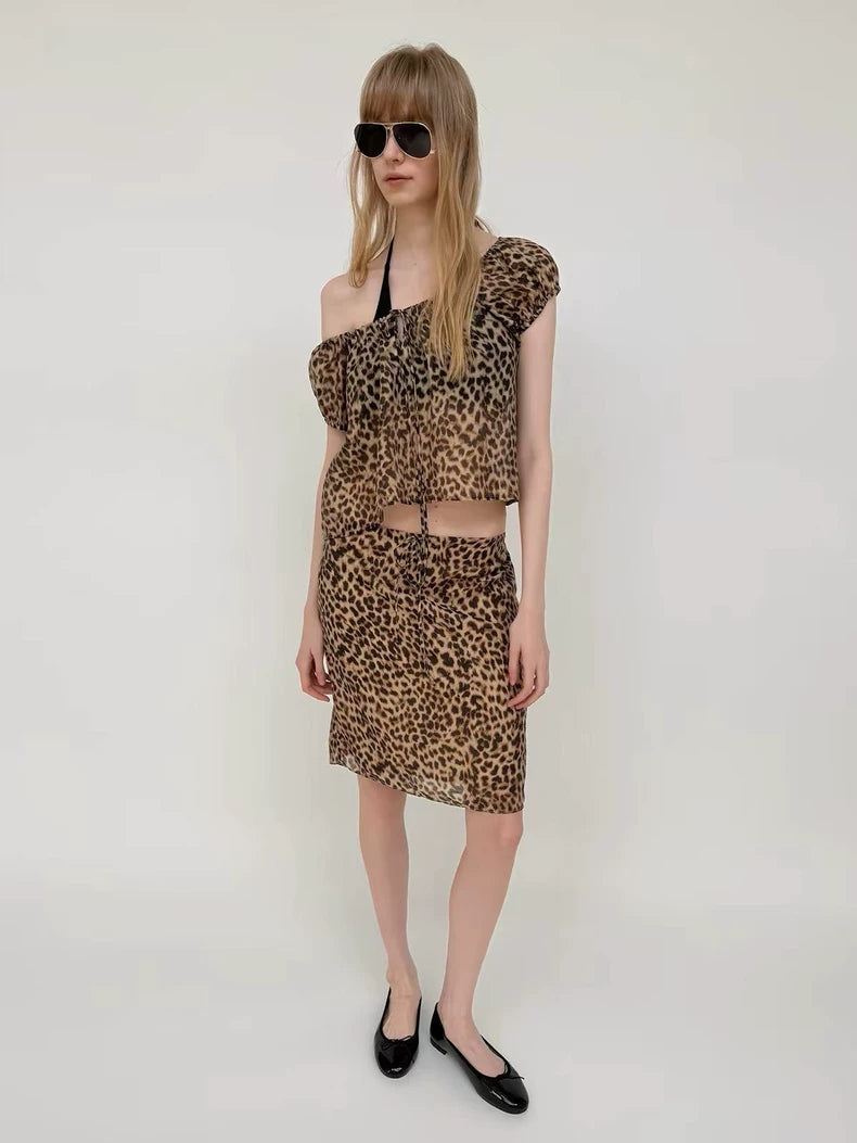 Humor Me leopard top front detail