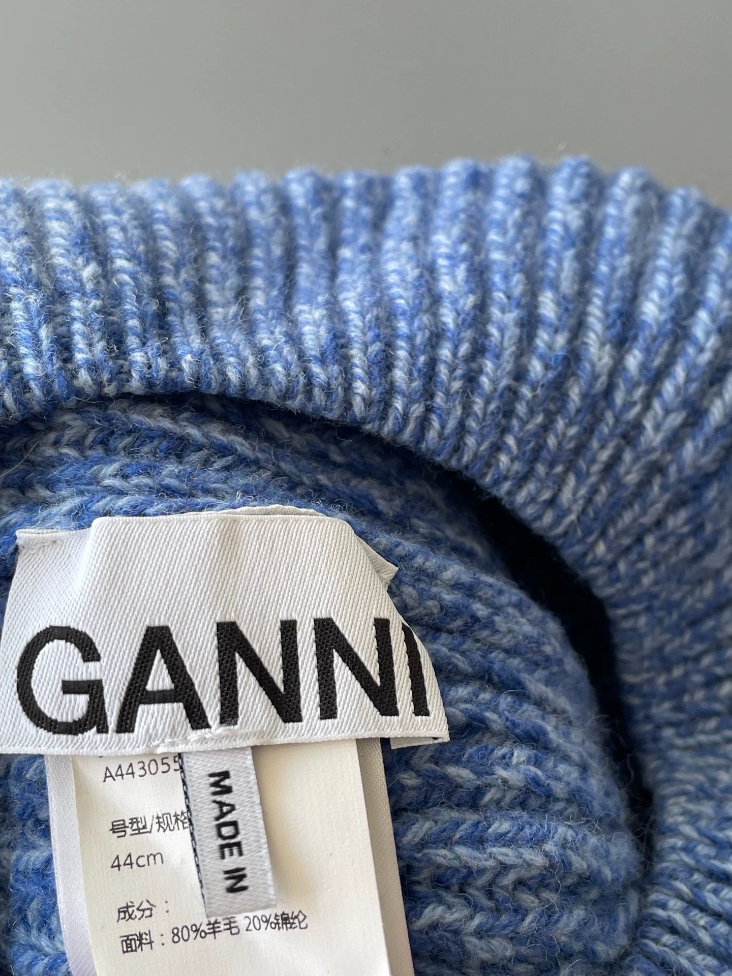 GANNI Blue Wool Beret — product detail 3