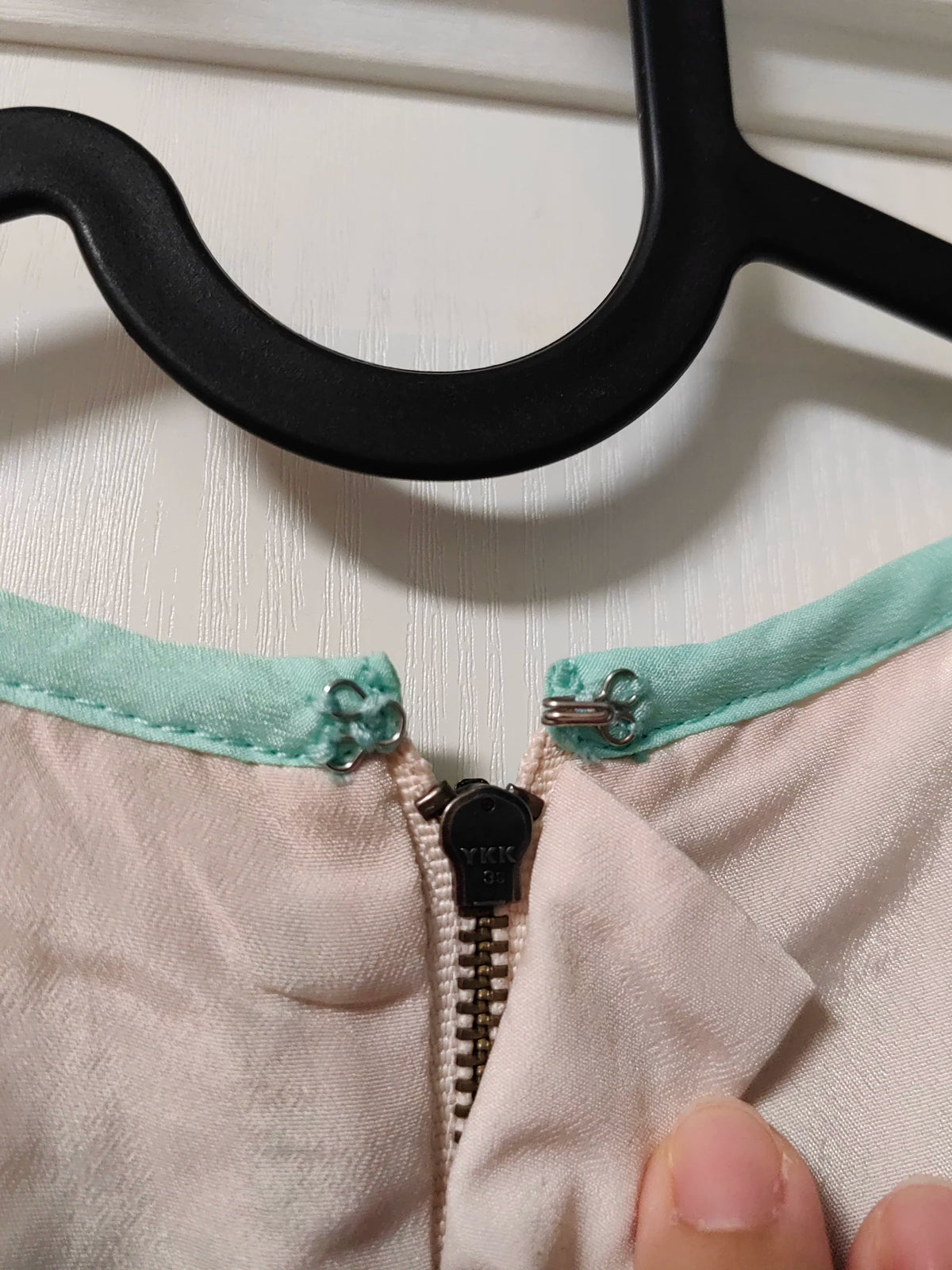 Keepsake seafoam lace dress — neckline detail