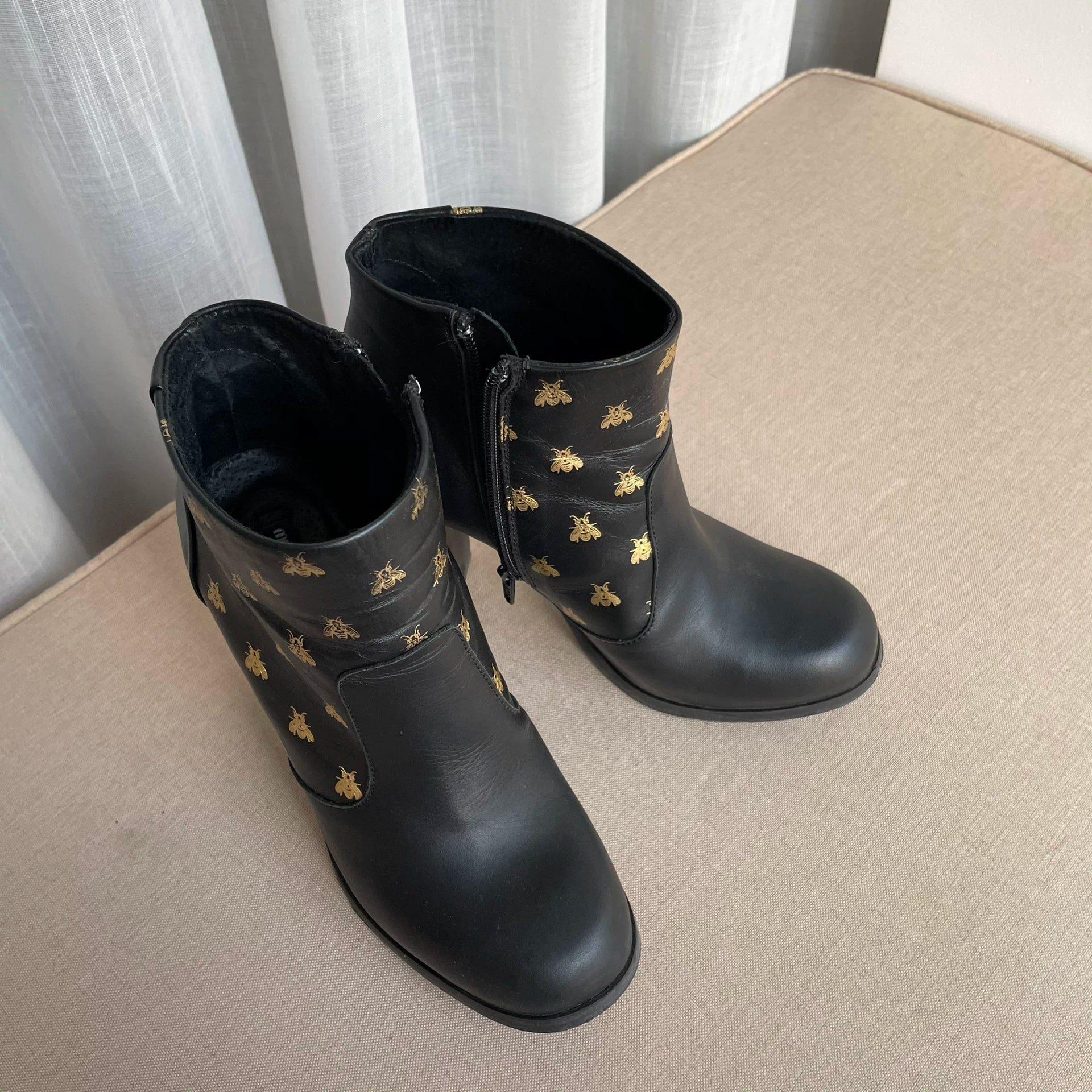 Miista Bee-Detail Ankle Boots – EU 37 — original seller image 4