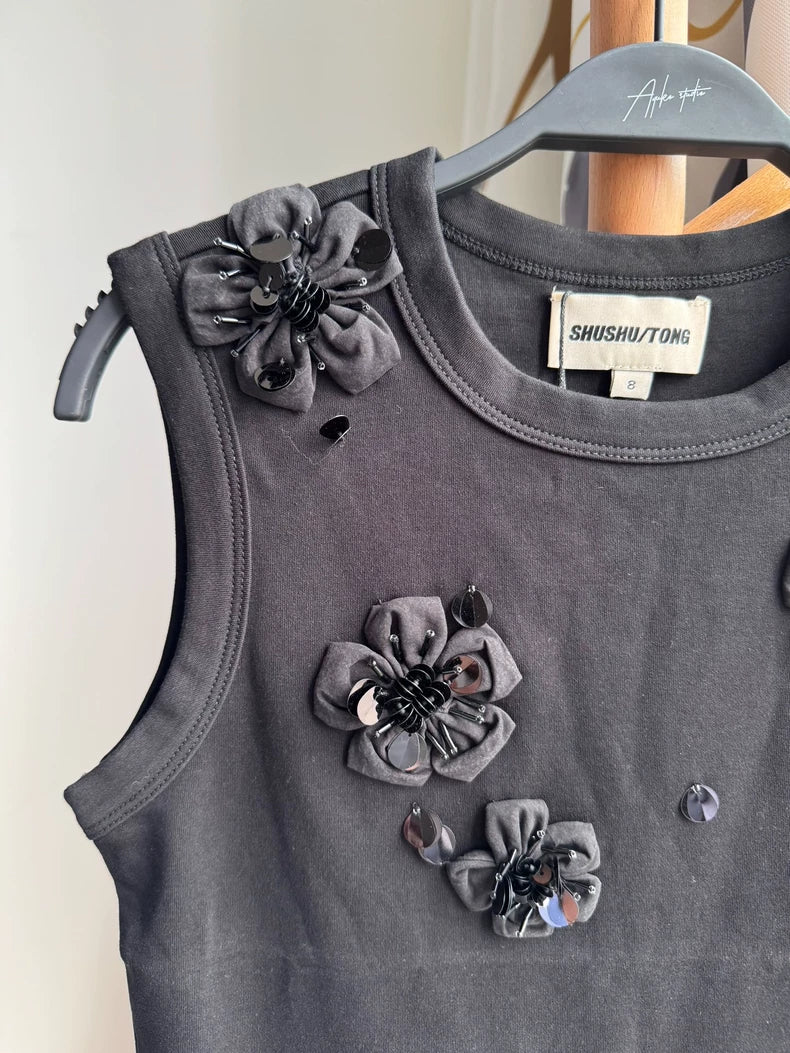 Crystal flower vest detail