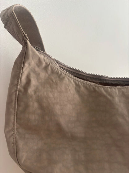 BAGGU Dove Grey Crescent Bag — product detail 4
