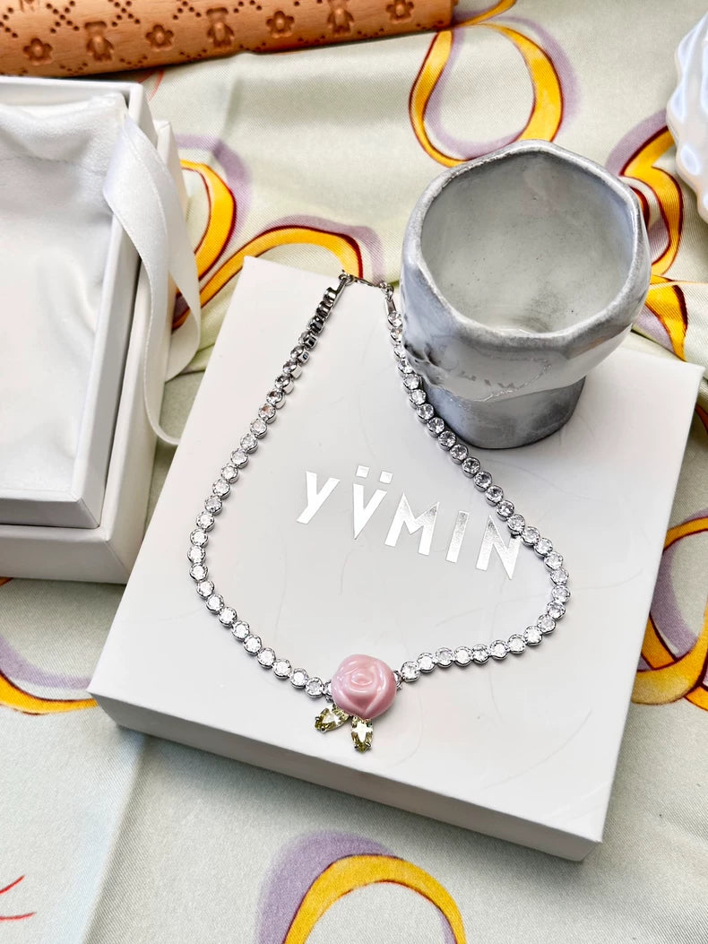 Ceramic rose necklace detail
