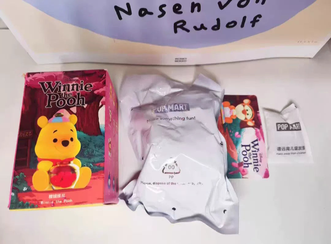 POP MART Disney Winnie the Pooh Sweet Series – Love Letter Tigger