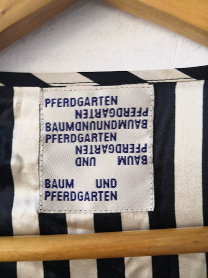 Baum und Pferdgarten Black-and-White Silk Blouse – photograph 3