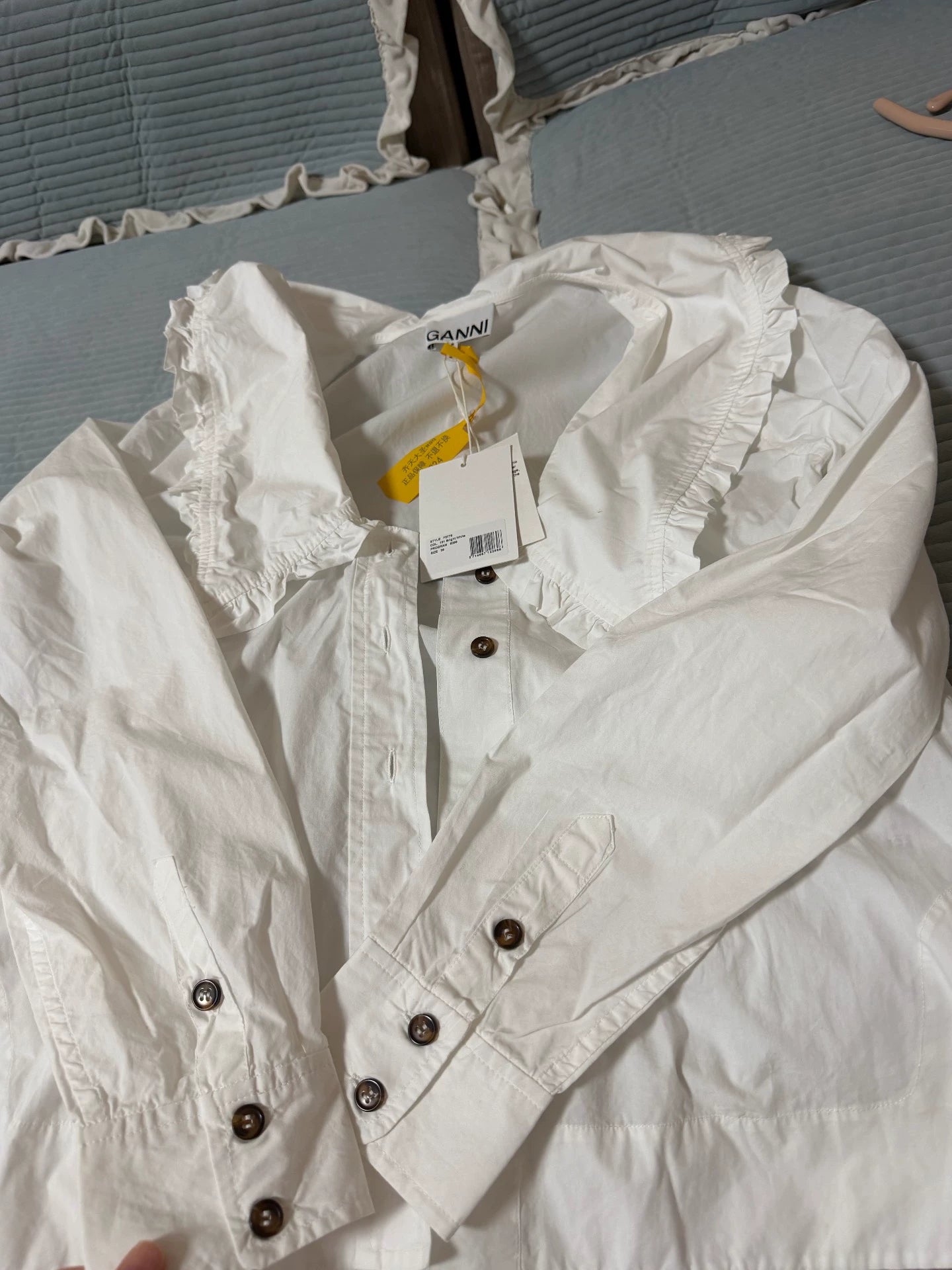 GANNI White Oversized-Collar Shirt — product detail 2