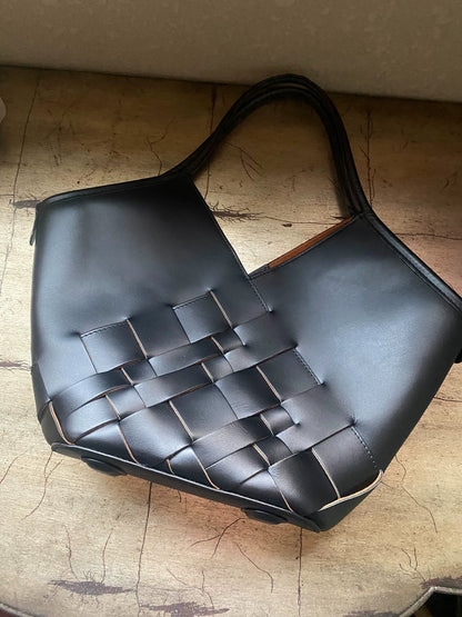 HEREU Black Wide-Weave Bag — product detail 2
