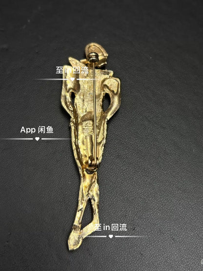 Vintage Figural Statement Brooch — original seller image 4