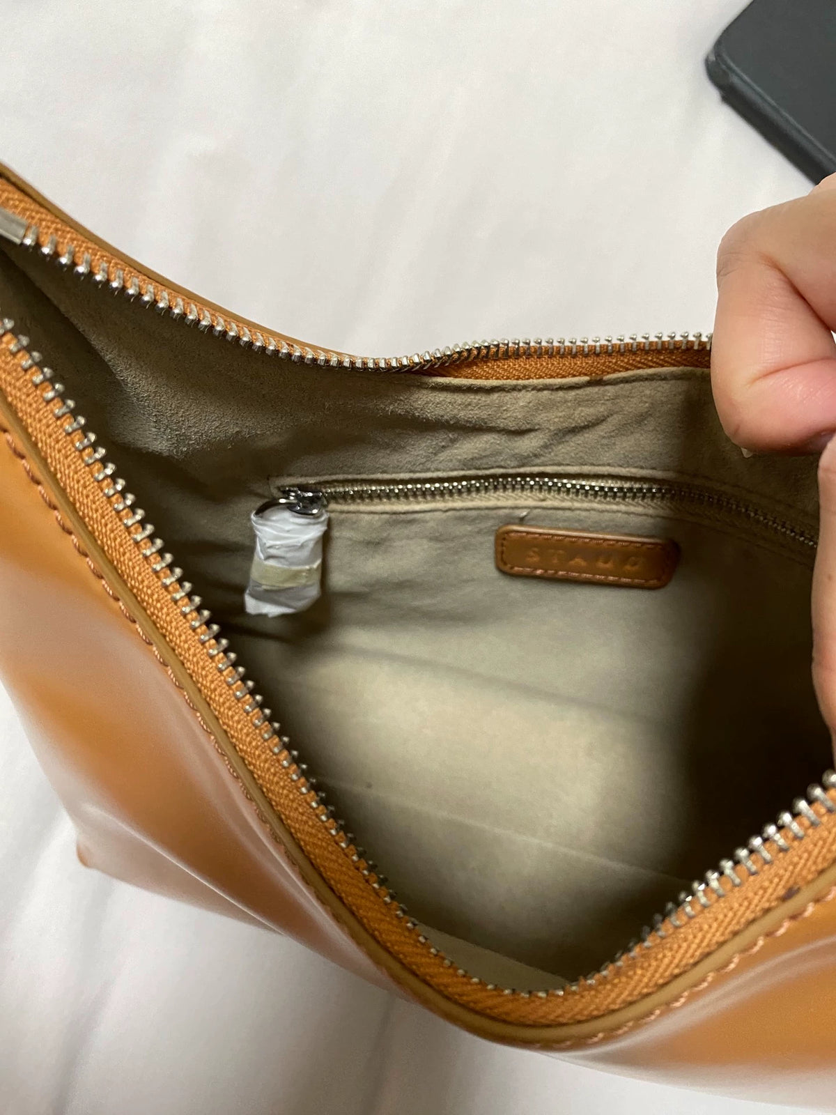 STAUD Scotty Caramel Shoulder Bag — product detail 7