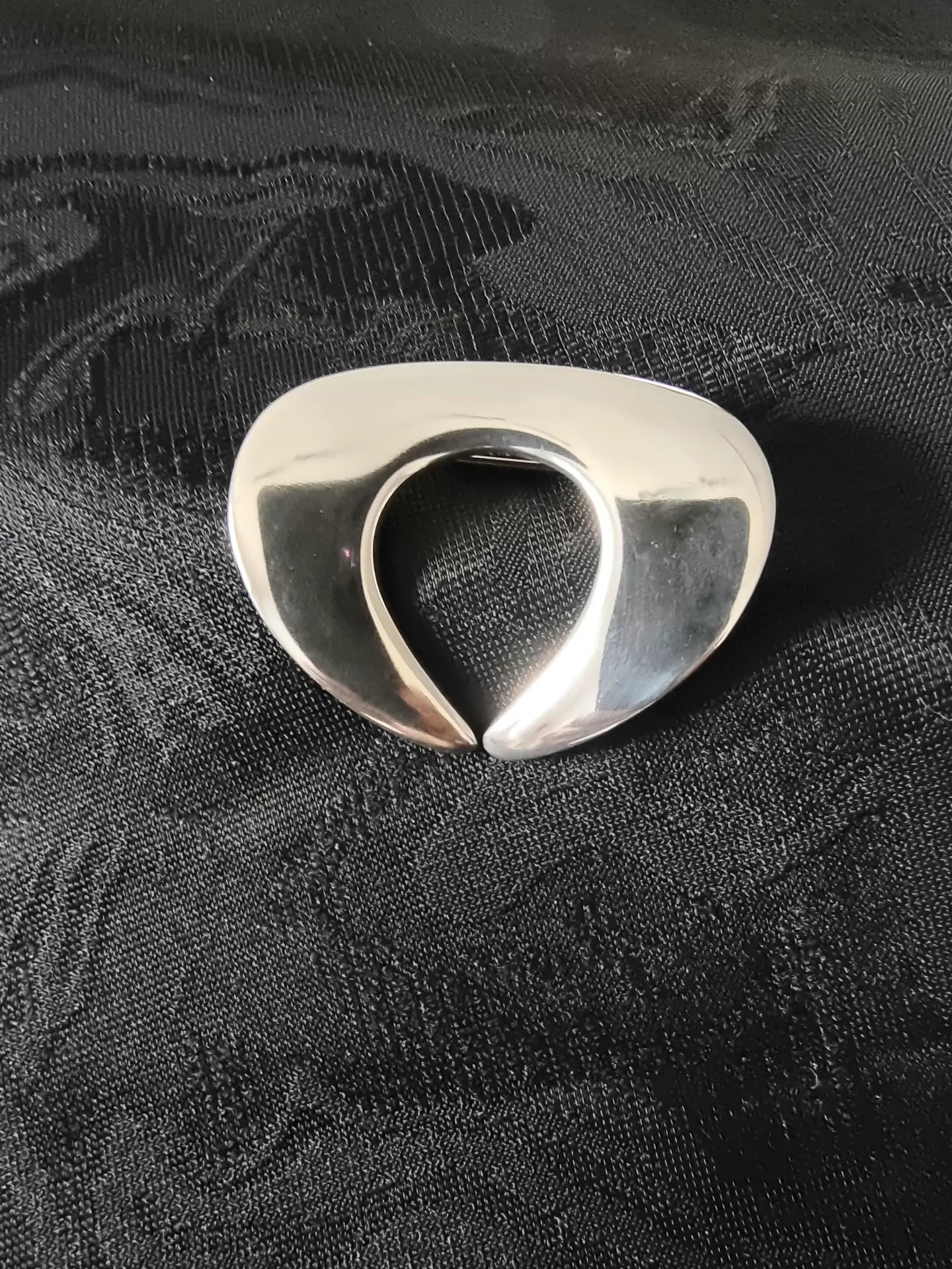 Georg Jensen No. 366 Silver Brooch – photograph 1
