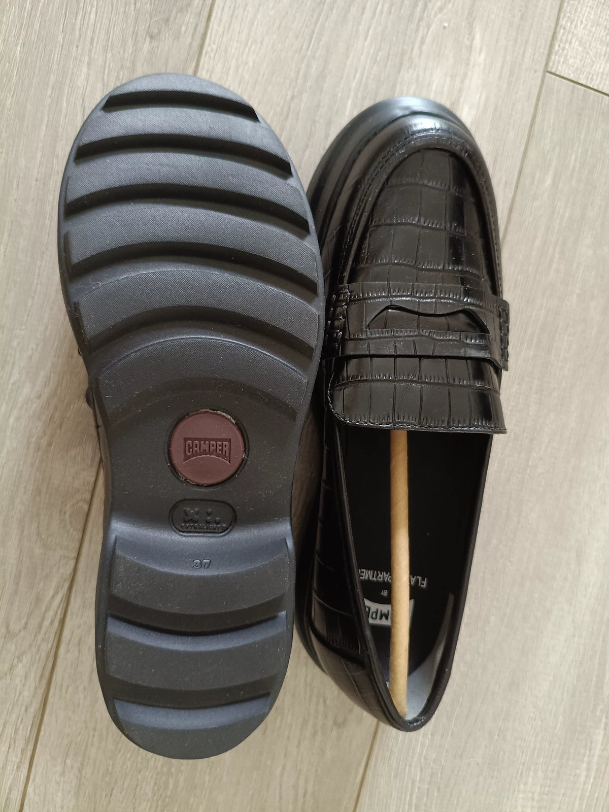 Camper loafer sole and EU 37 size marking