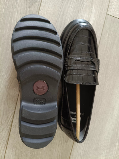 Camper loafer sole and EU 37 size marking